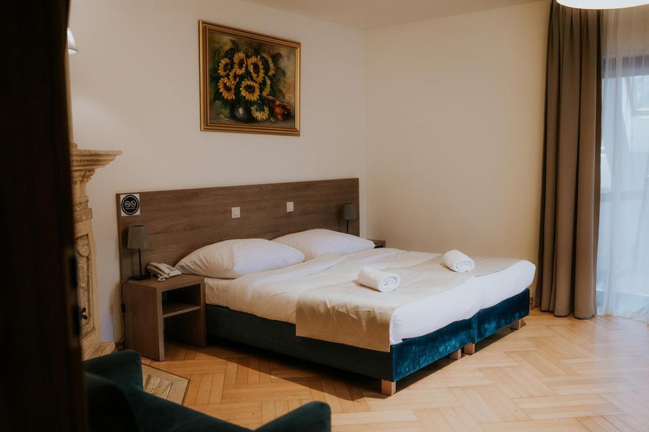 Villa Garden Oleśnica Eksteriør billede