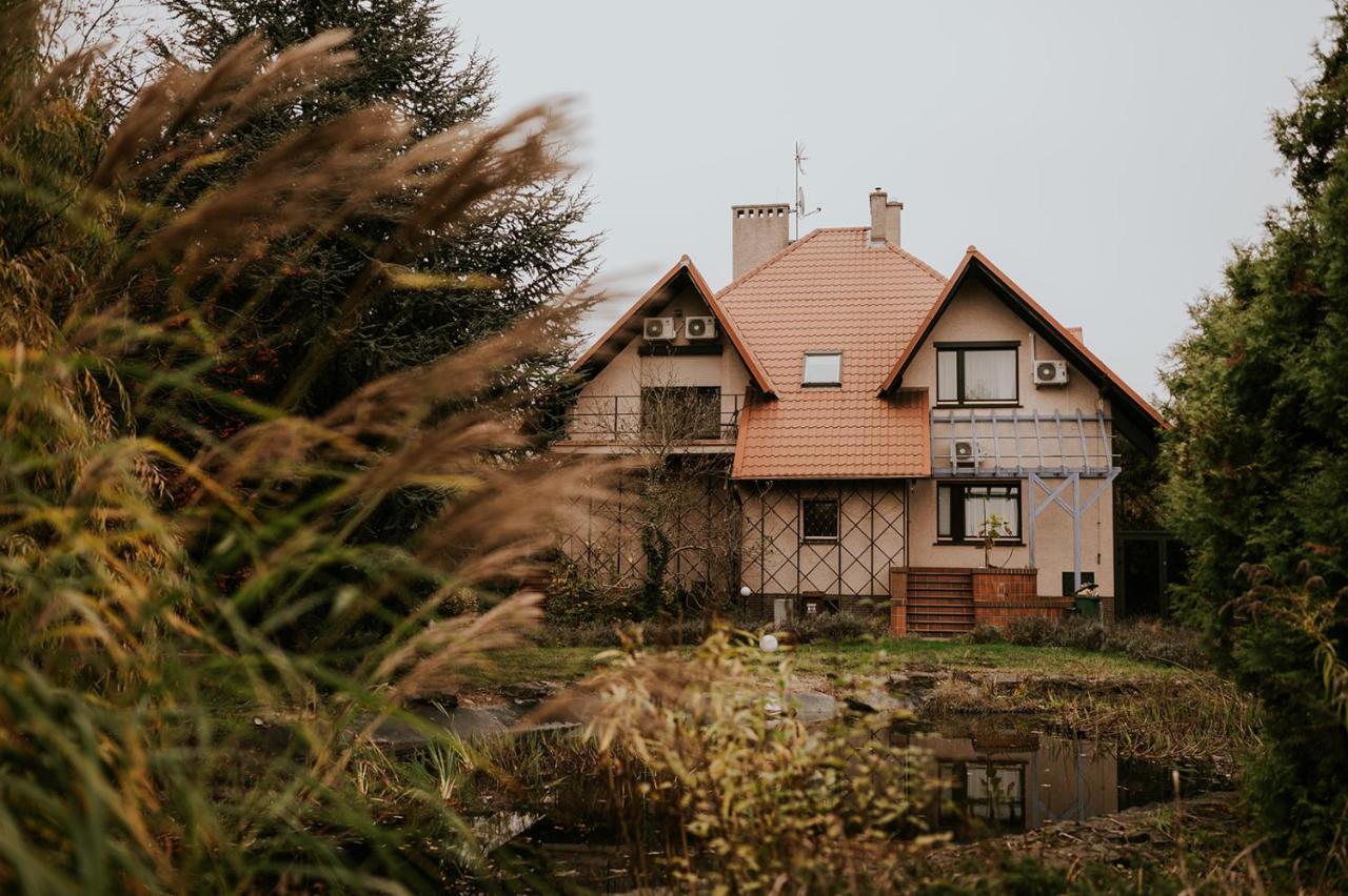 Villa Garden Oleśnica Eksteriør billede