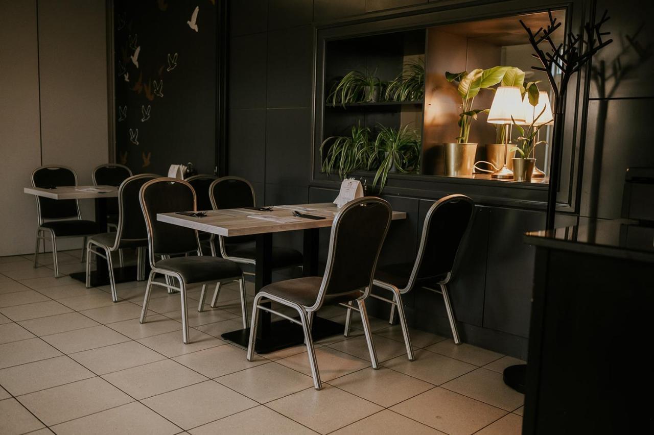 Villa Garden Oleśnica Eksteriør billede